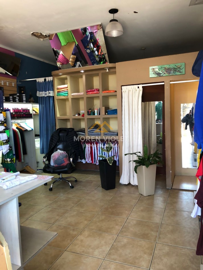 Local Comercial - Av. Ramirez y Urquiza